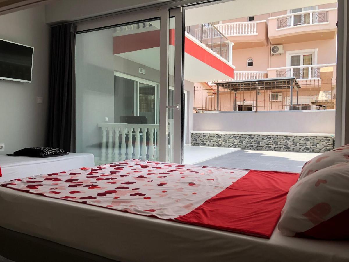 Red Luxury Aqua Aparthotel Paralia Katerinis Exterior photo